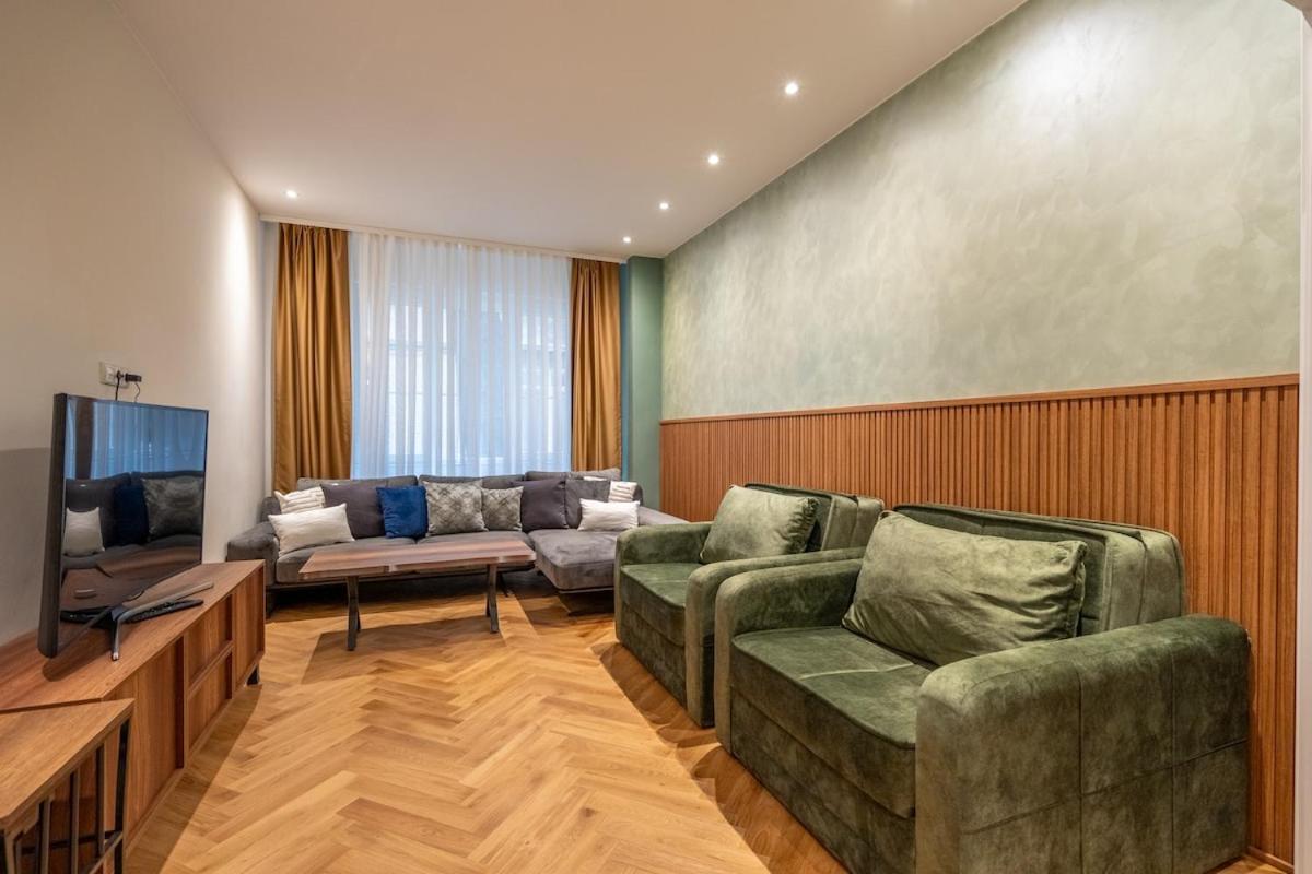 Apartment Elegant & Stylish 2-bedroom *