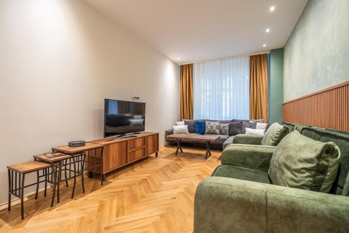 Apartment Elegant & Stylish 2-bedroom *